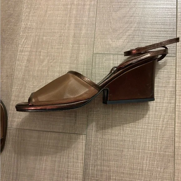 Yves Saint Laurent Brown Heels - Picture 3 of 8